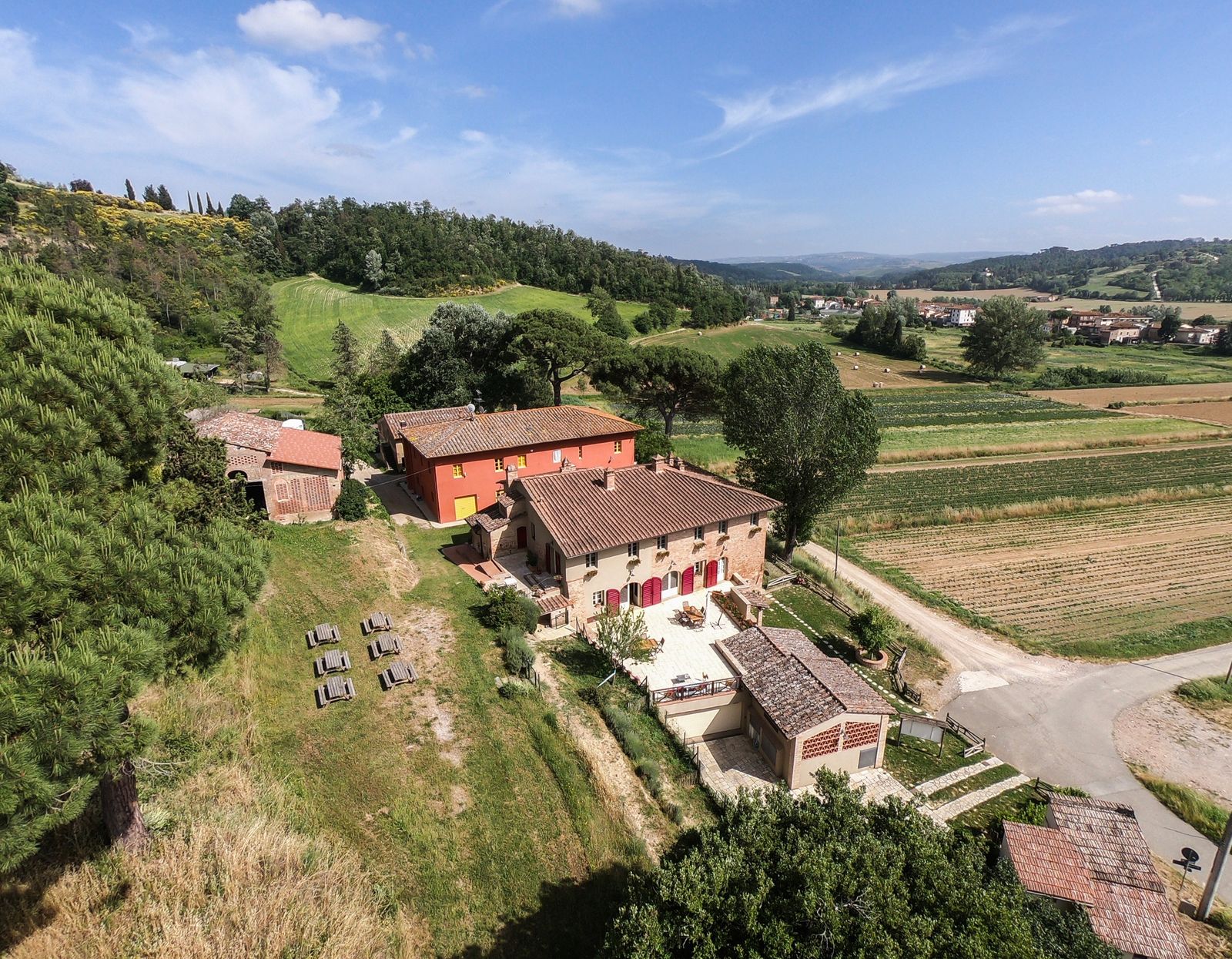 Fattoria di Corazzano — Proprietà con Vigneto, Uliveto e Villa Colonica, San Miniato
