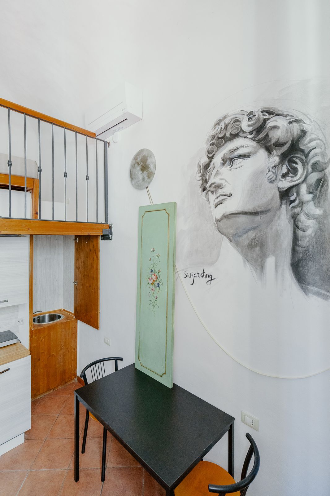 Tre Loft con Soppalco – Investimento Turistico nei pressi dei Lungarni
